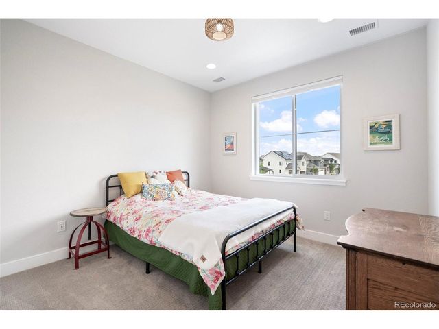 11261 Moonshimmer St, Littleton, CO 80125