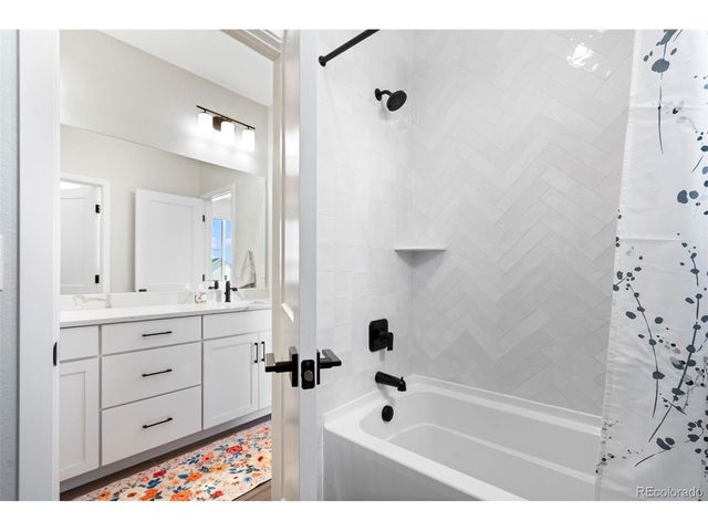 11261 Moonshimmer St, Littleton, CO 80125