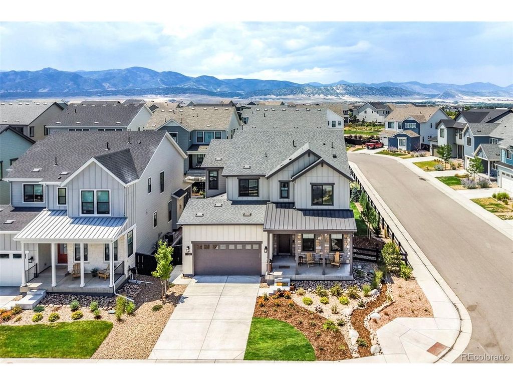11261 Moonshimmer St, Littleton, CO 80125