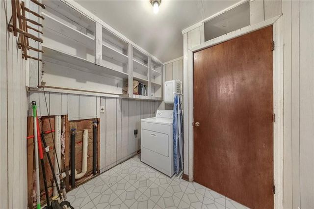 2075 Pinevale NE Drive, Marietta, GA 30066