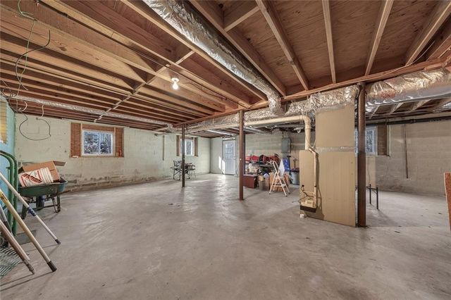 2075 Pinevale NE Drive, Marietta, GA 30066