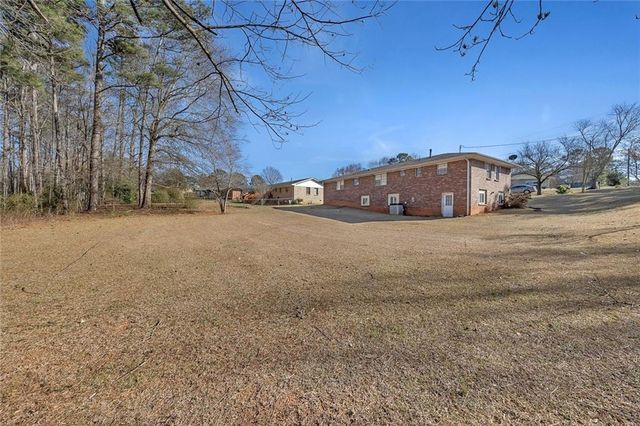 2075 Pinevale NE Drive, Marietta, GA 30066