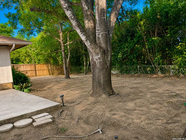 3435 SUGARHILL DR, San Antonio, TX 78230