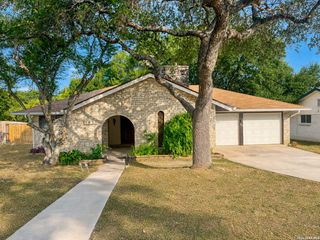 3435 SUGARHILL DR, San Antonio, TX 78230