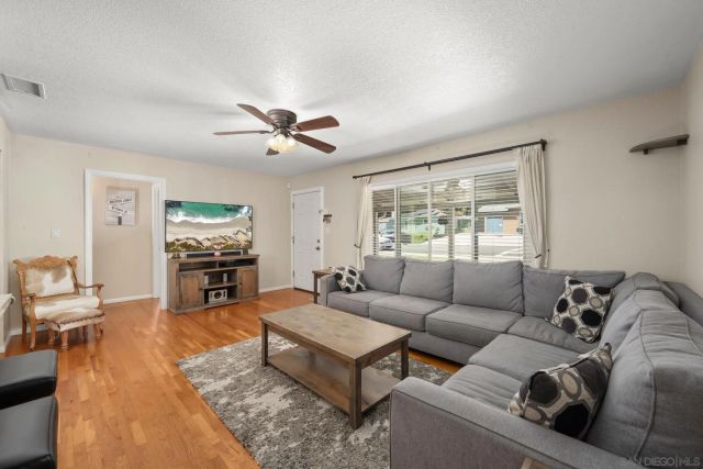 503 N Cuyamaca St, El Cajon, CA 92020