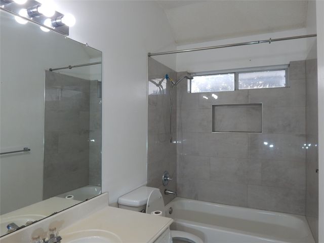 804 Sansome Drive, Arlington, TX 76018