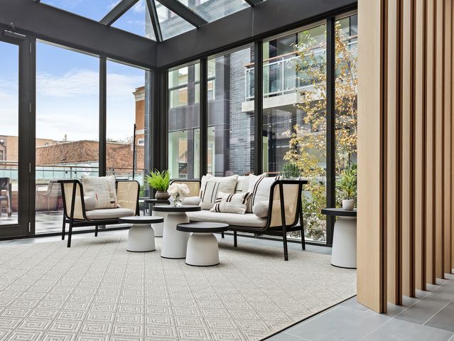 2611 N Hermitage Avenue 217, Chicago, IL 60614