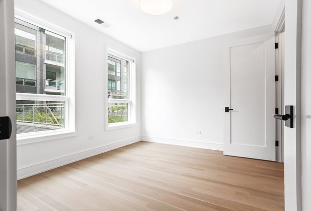 2611 N Hermitage Avenue 217, Chicago, IL 60614