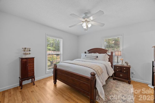 124 Lytle Cove Road, Swannanoa, NC 28778