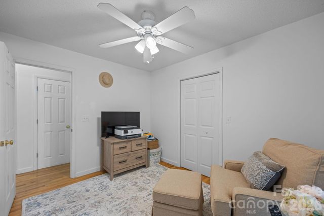 124 Lytle Cove Road, Swannanoa, NC 28778