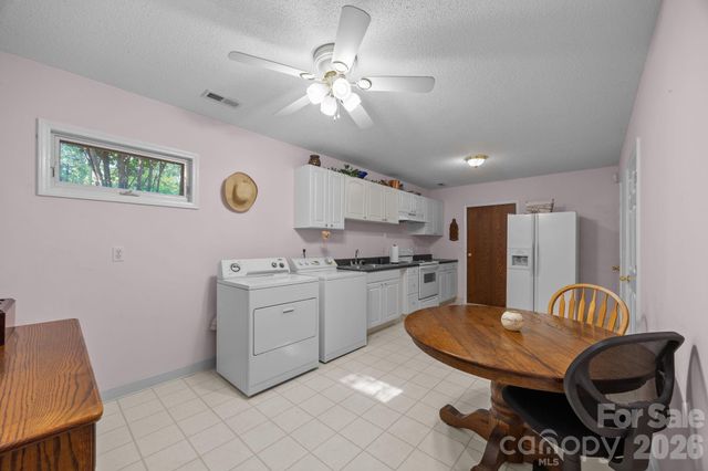 124 Lytle Cove Road, Swannanoa, NC 28778