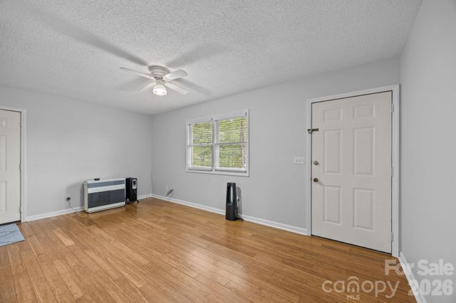 124 Lytle Cove Road, Swannanoa, NC 28778