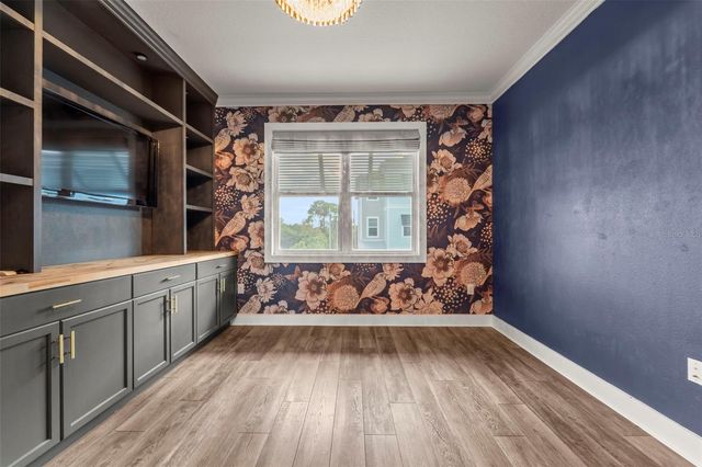 1299 SAVONA DRIVE NE, St Petersburg, FL 33702