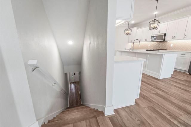 1299 SAVONA DRIVE NE, St Petersburg, FL 33702