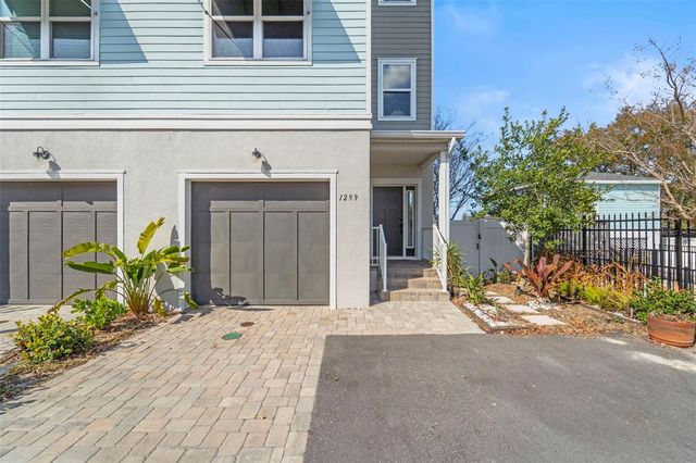 1299 SAVONA DRIVE NE, St Petersburg, FL 33702