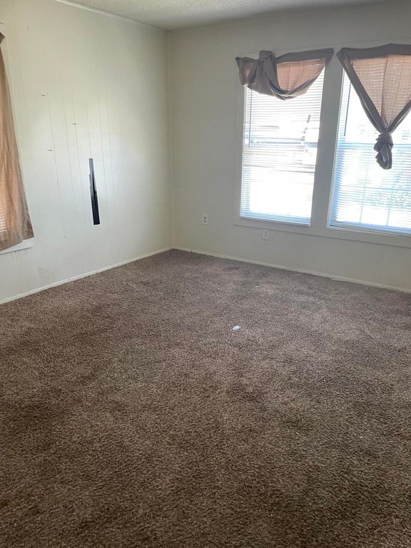 Image 6 of property listing at 11 E 29th Street, San Angelo, TX 76903