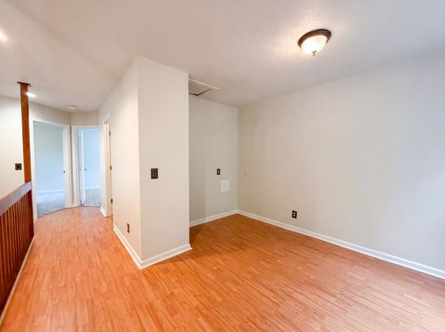 4046 Farmingham Woods Dr, Hermitage, TN 37076