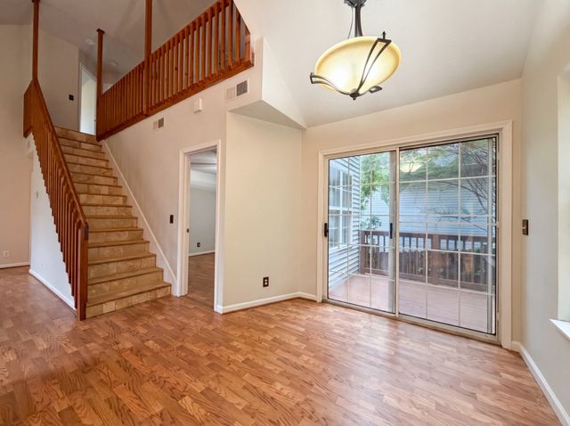 4046 Farmingham Woods Dr, Hermitage, TN 37076