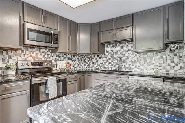 13324 Thornridge Ln, Chesterfield, VA 23112