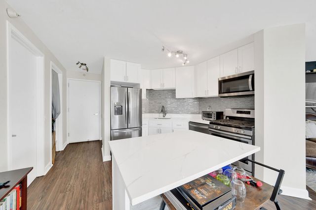 545 N Dearborn Street 2510, Chicago, IL 60654
