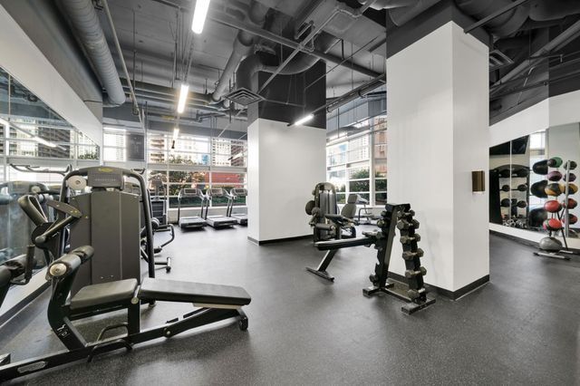 545 N Dearborn Street 2510, Chicago, IL 60654