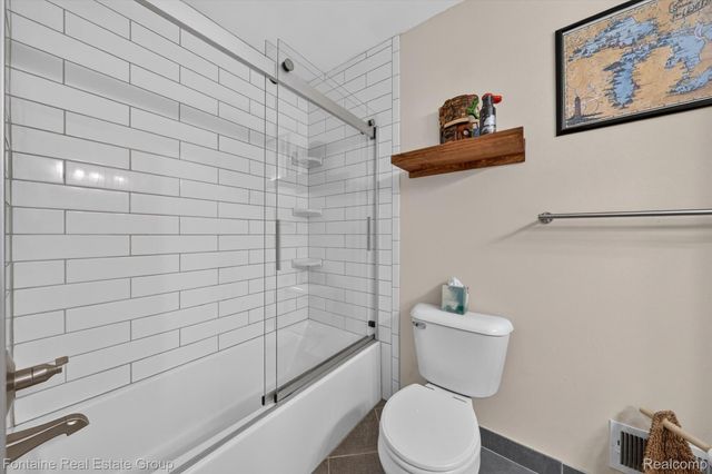 3141 High Pointe Ridge Road 26, Orion Charter Township, MI 48359