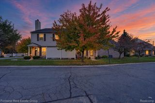 3141 High Pointe Ridge Road 26, Orion Charter Township, MI 48359