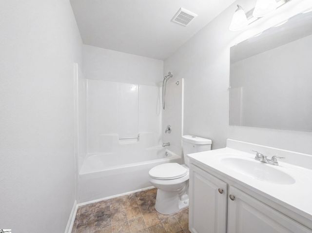 16 Red Mile Way, Taylors, SC 29687