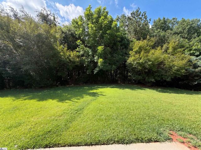 16 Red Mile Way, Taylors, SC 29687