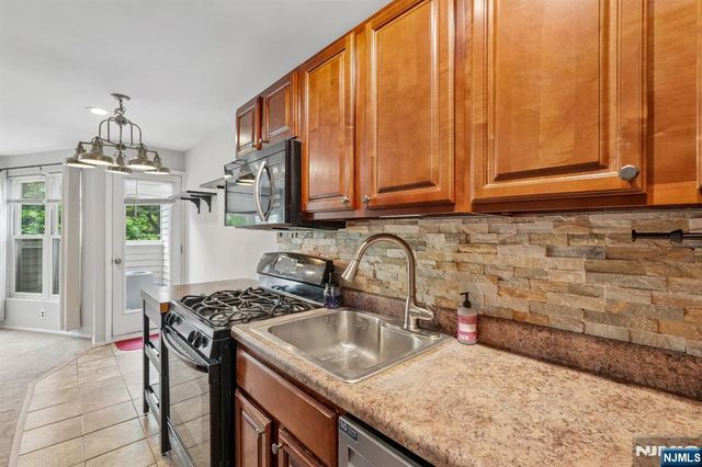 925 Main Street 10, Hackensack, NJ 07601