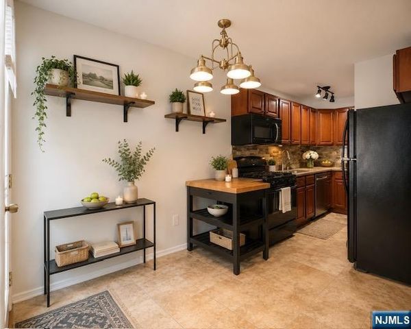 925 Main Street 10, Hackensack, NJ 07601