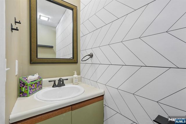 925 Main Street 10, Hackensack, NJ 07601