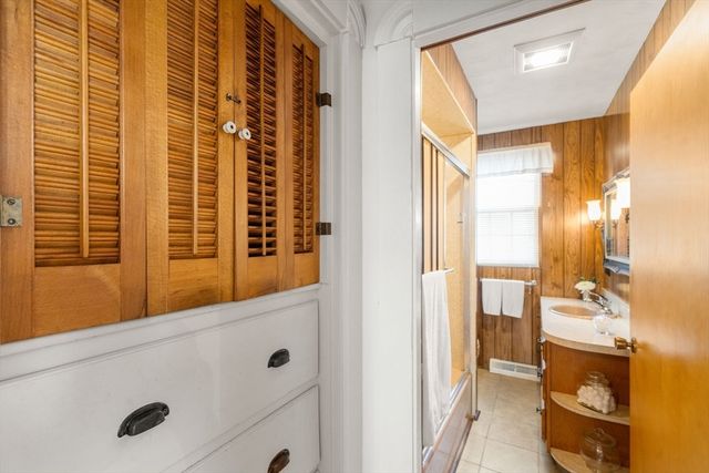 155 Birch St, New Bedford, MA 02744