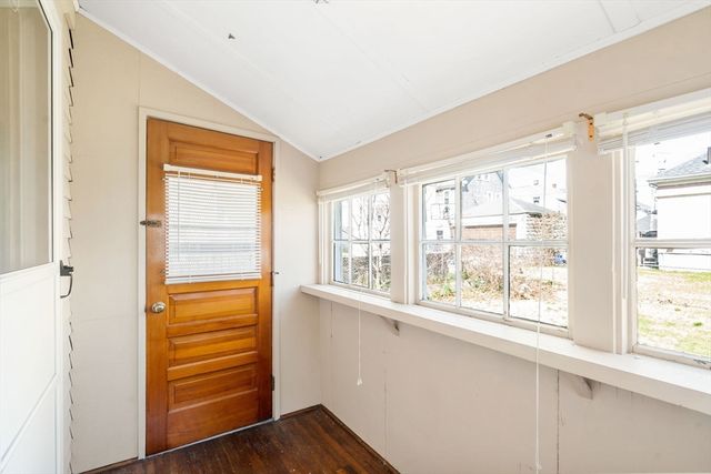 155 Birch St, New Bedford, MA 02744