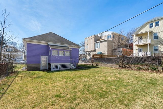 155 Birch St, New Bedford, MA 02744