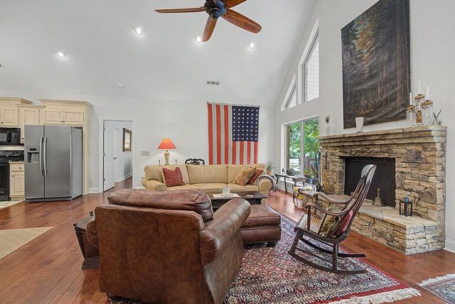812 Lonsdale Lane, Jasper, GA 30734