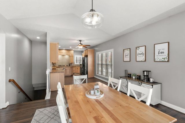 6776 Fox Crossing, Knox, IN 46534