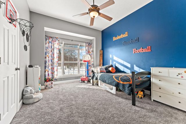 6776 Fox Crossing, Knox, IN 46534