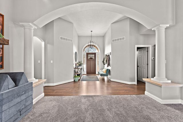 6776 Fox Crossing, Knox, IN 46534