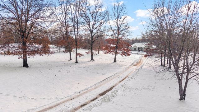 6776 Fox Crossing, Knox, IN 46534