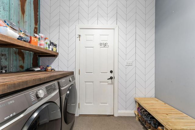 6776 Fox Crossing, Knox, IN 46534