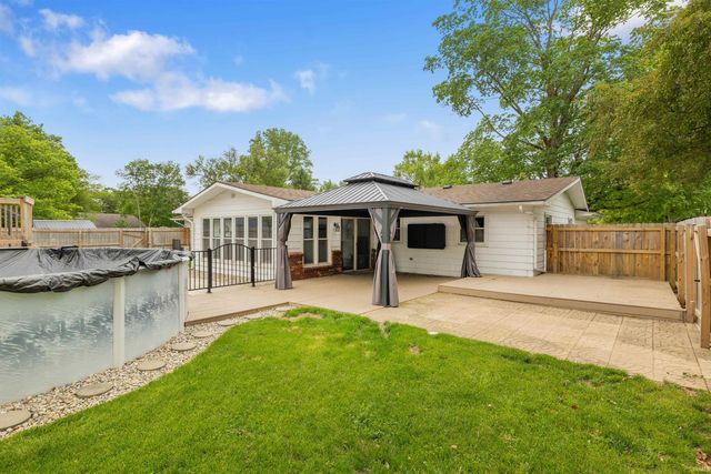 110 Navarre Court, Auburn, IN 46706