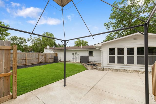 110 Navarre Court, Auburn, IN 46706