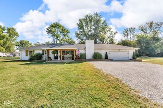 8103 N Maple Drive, Mooresville, IN 46158