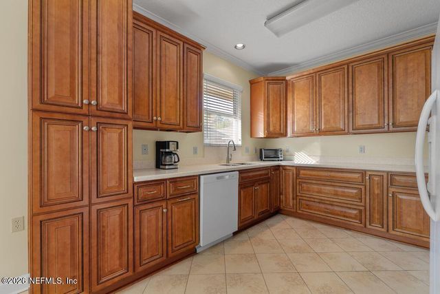 4557 MIDDLETON PARK Circle W, Jacksonville, FL 32224