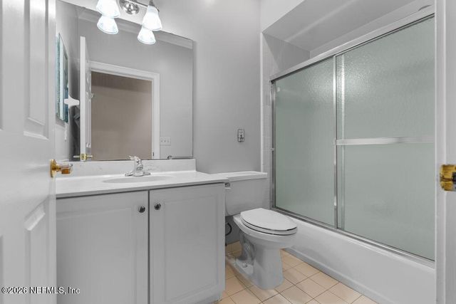 4557 MIDDLETON PARK Circle W, Jacksonville, FL 32224