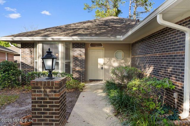 4557 MIDDLETON PARK Circle W, Jacksonville, FL 32224
