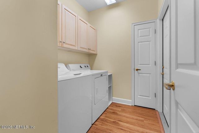 4557 MIDDLETON PARK Circle W, Jacksonville, FL 32224