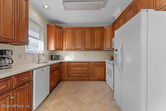 4557 MIDDLETON PARK Circle W, Jacksonville, FL 32224