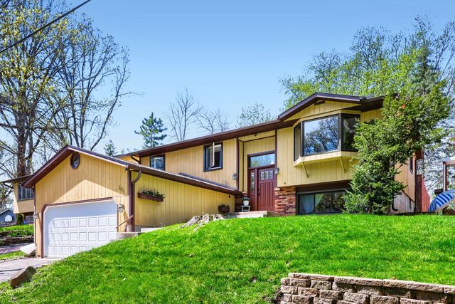461 Mystic Street, Saint Paul, MN 55119